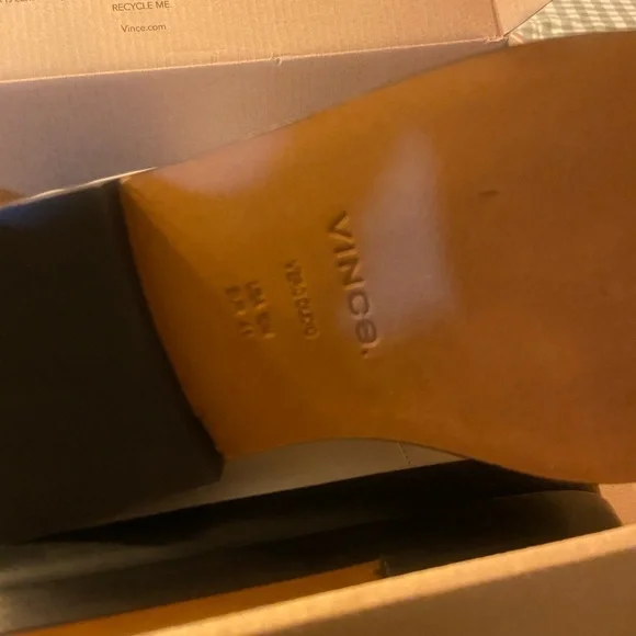 Vince white with Black Leather ankle boots - Picture 3 of 8